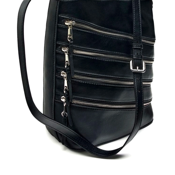 Zara Handbags - 🥀 Zara edgy Zippered bag